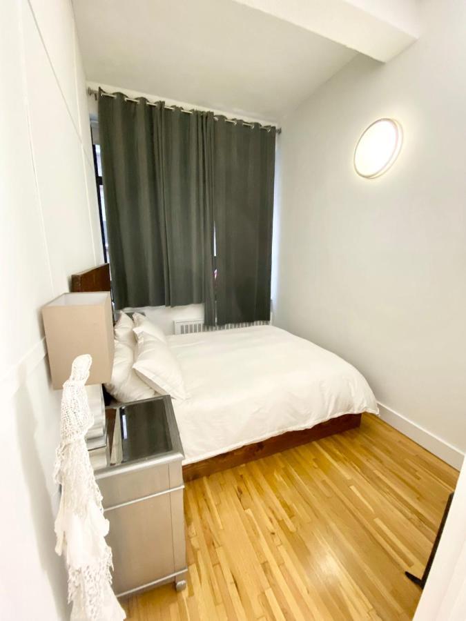 Luxury Apartments Next To Times Square نيو يورك المظهر الخارجي الصورة