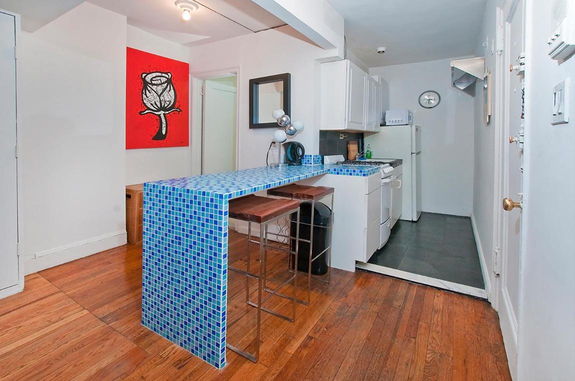 Luxury Apartments Next To Times Square نيو يورك المظهر الخارجي الصورة
