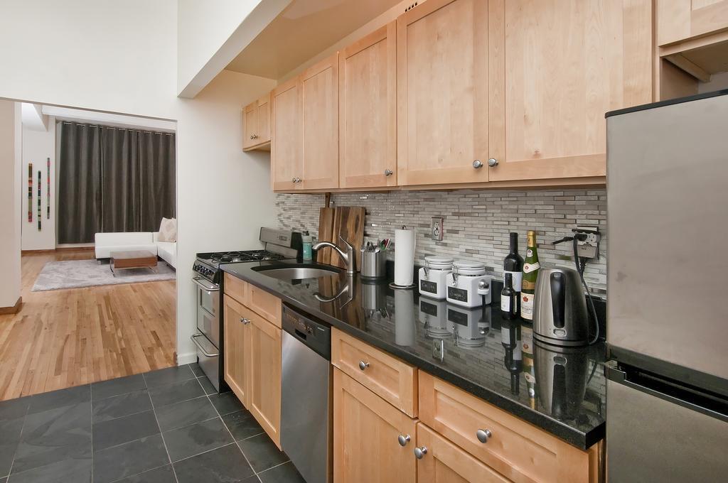 Luxury Apartments Next To Times Square نيو يورك الغرفة الصورة