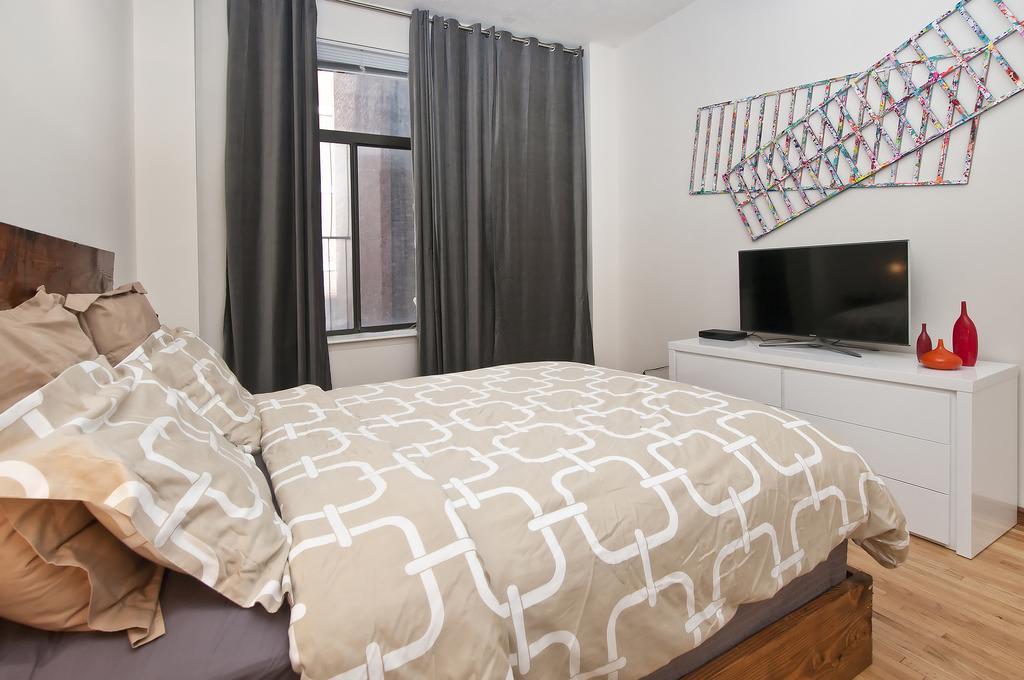 Luxury Apartments Next To Times Square نيو يورك الغرفة الصورة