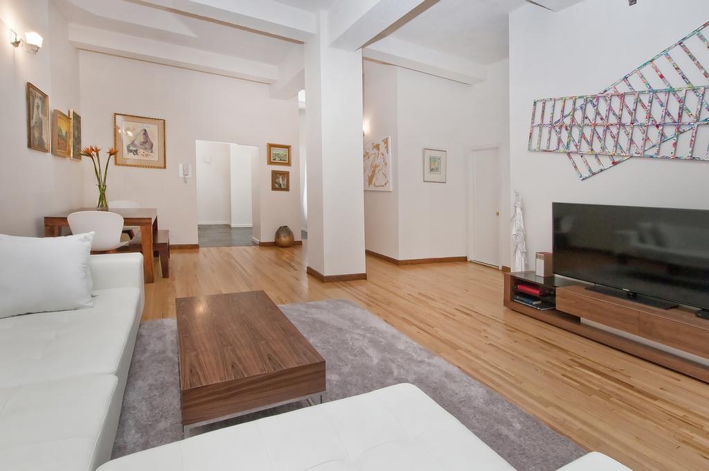 Luxury Apartments Next To Times Square نيو يورك الغرفة الصورة